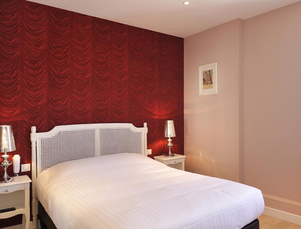 Auberge Du Grand Dauphin Dhuizon ห้อง รูปภาพ