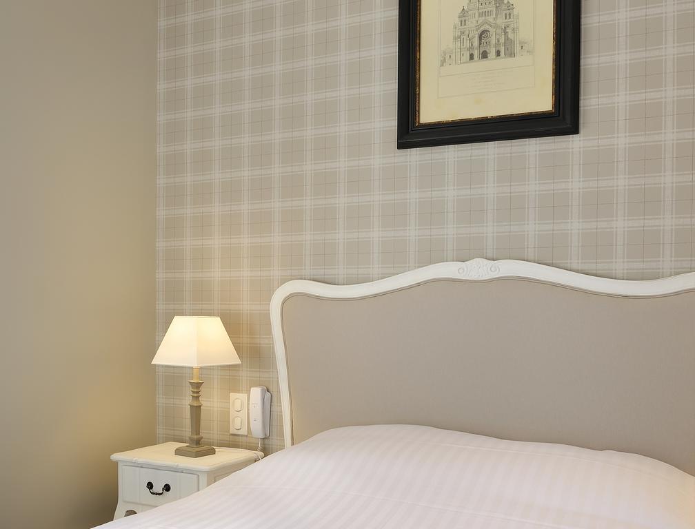 Auberge Du Grand Dauphin Dhuizon ห้อง รูปภาพ